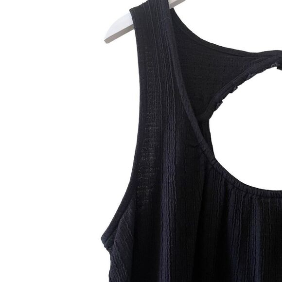 Torrid Sleeveless round Neck Top Size 2 (2X) black knit embroider blouse #1280 - Picture 3 of 13